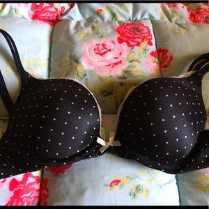 Victoria’s Secret Very Sexy Push-up 32A